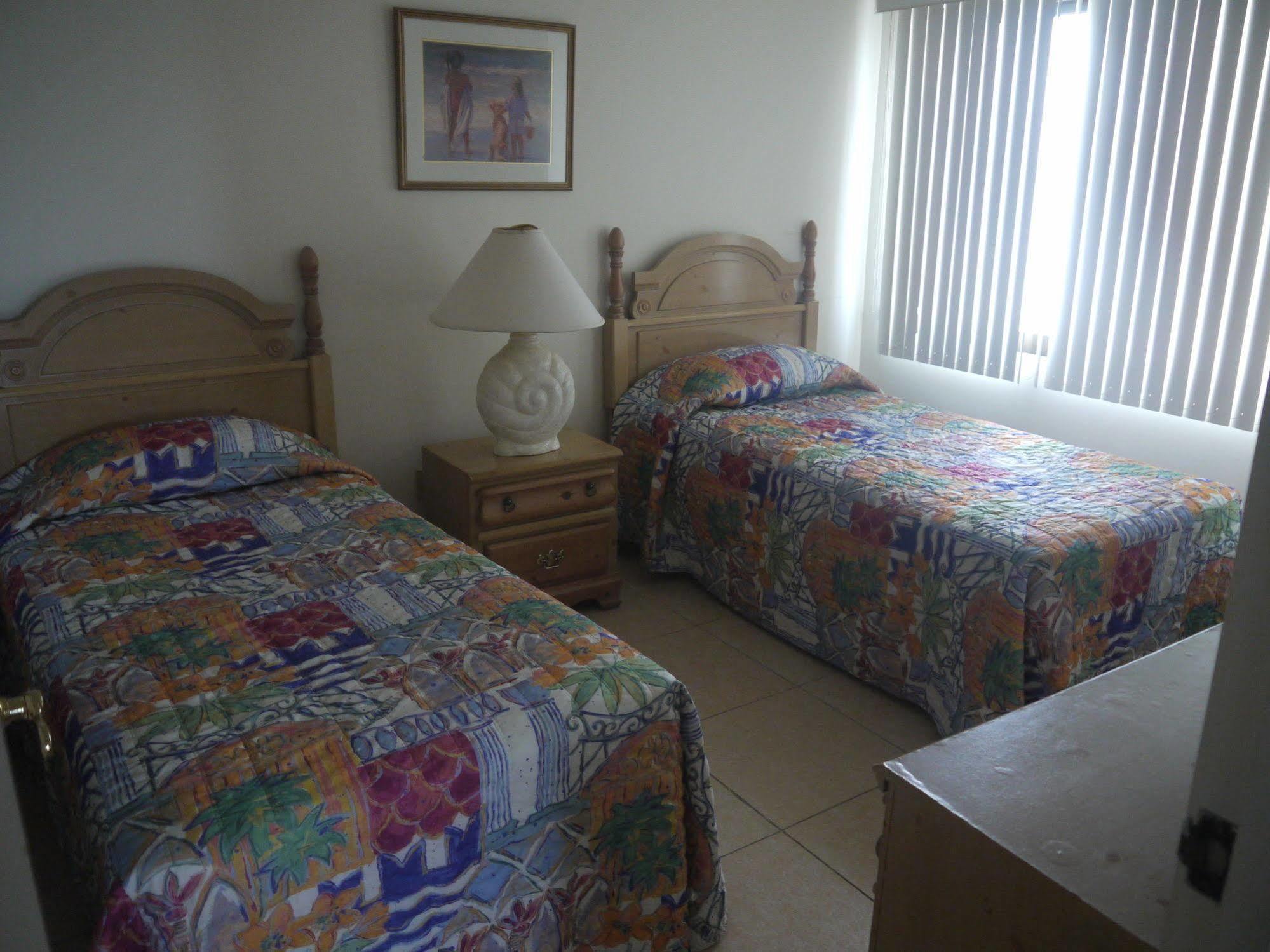 Aquarius Beach Tower Susupe Exterior foto